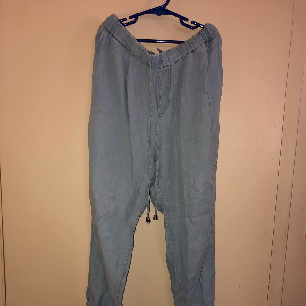String tie pants